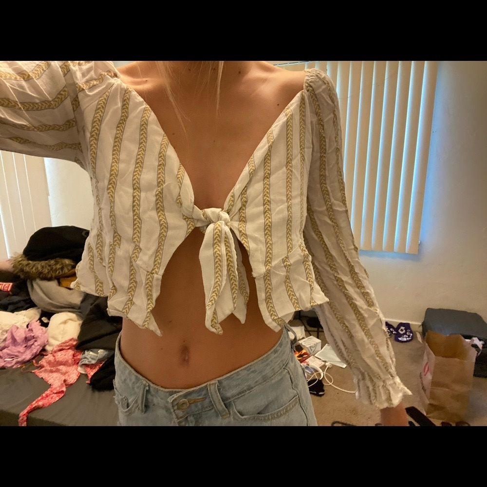 Front Tie Top